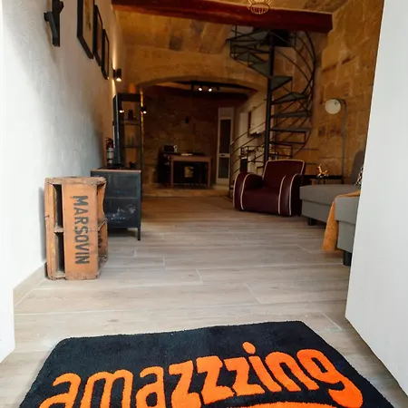 Charming Village Escape With Jacuzzi & Games