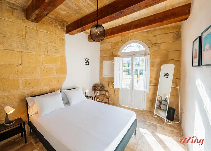 Charming Village Escape With Jacuzzi & Games